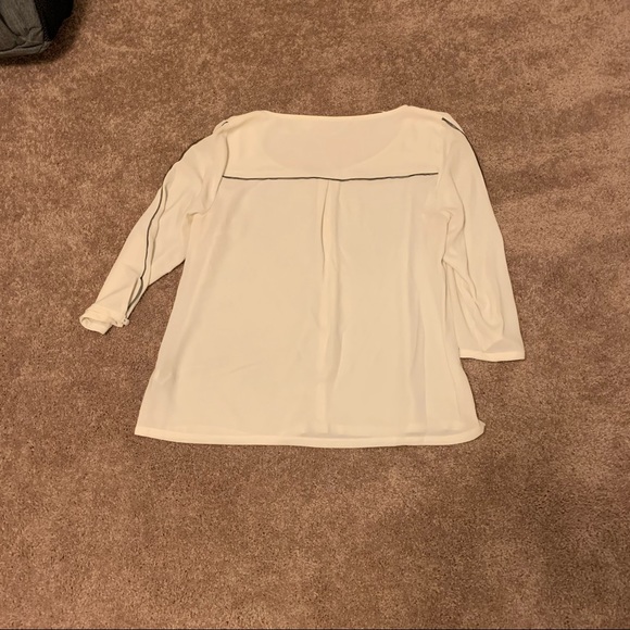 Lauren Conrad blouse, size L - Picture 5 of 5